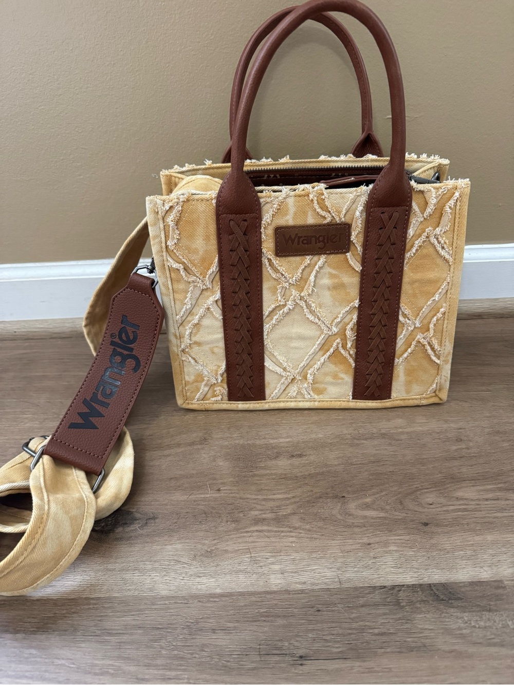 Wrangler Yellow & Brown Textured Canvas Tote with Detachable Strap
